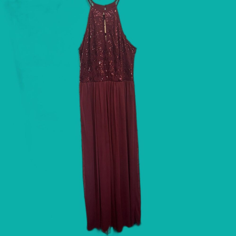 David's  Bridal Burgundy Sequin Halter formal Dress New With Tags Size 4
